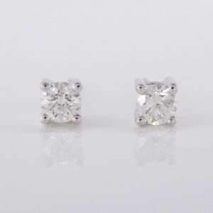 18ct White Gold Diamond Earrings