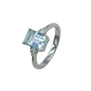 9ct White Gold Aqua and Diamond Ring