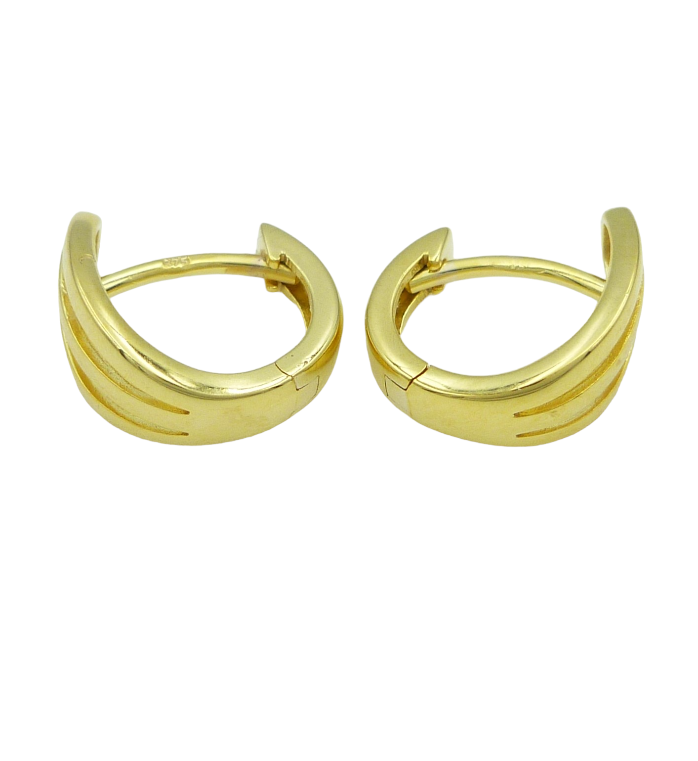 14K Gold Faceted Cartilage Huggie Hoops | Musemond